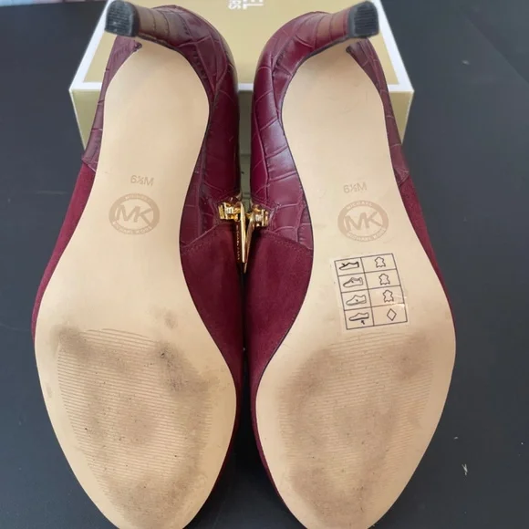 Michael Kors Sammy Ankle Boot - Picture 8 of 8